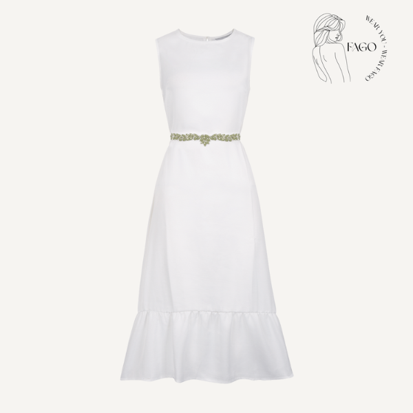 Đầm trắng đính hoa sang trọng 